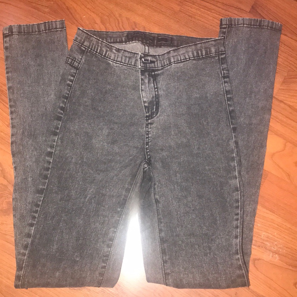 Skinny jeans